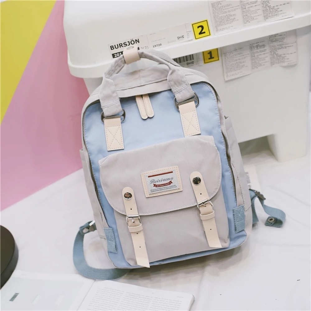 Backpack - Picture 2 of 4